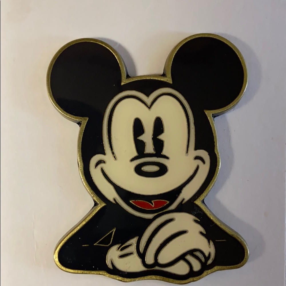 MICKEY MOUSE LuLaRoe pin